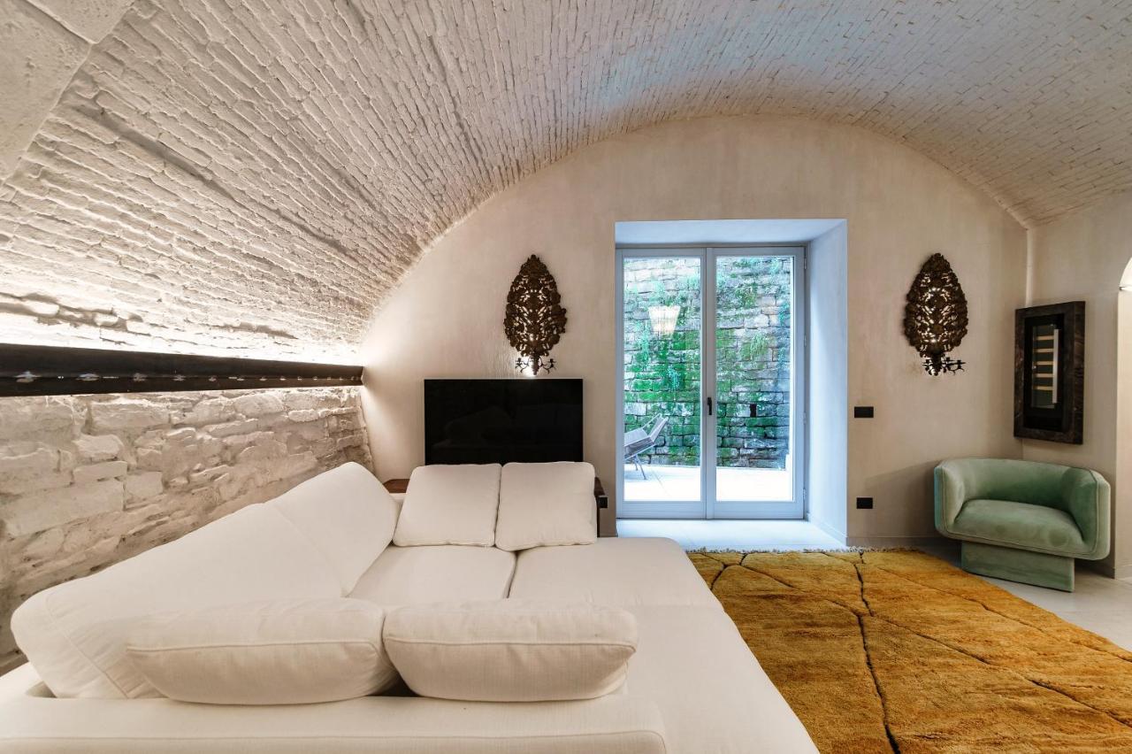 Suites Lorodellago Como - The House Of Travelers Eksteriør billede