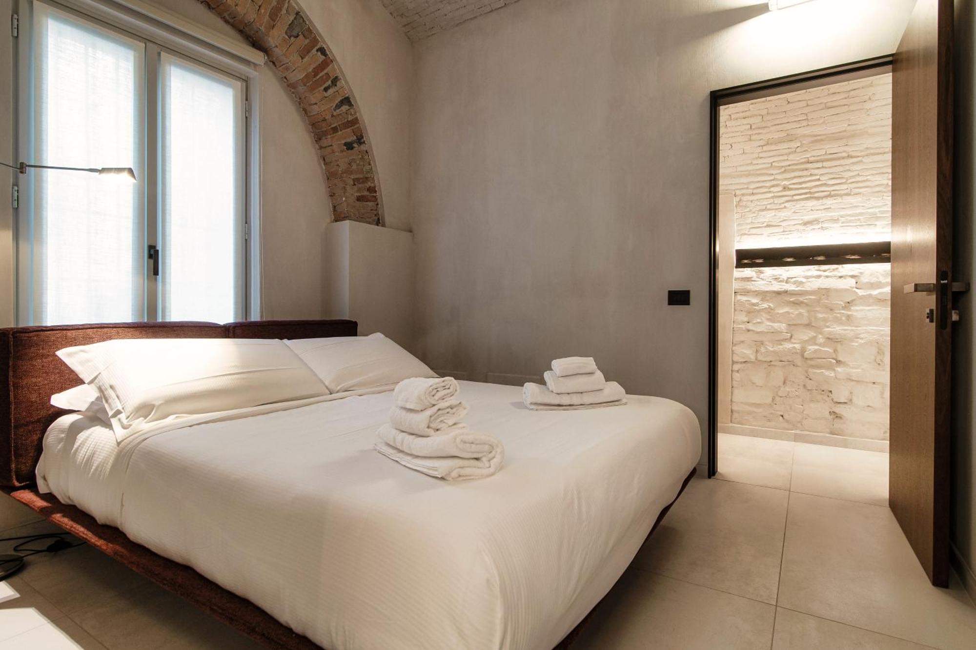 Suites Lorodellago Como - The House Of Travelers Eksteriør billede